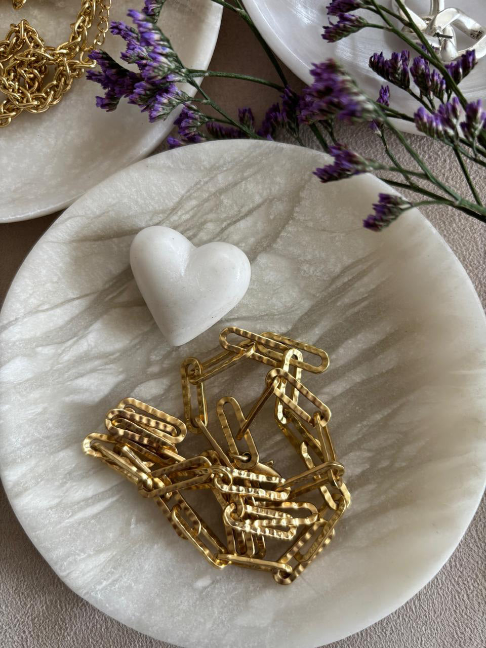 TRINKET REDONDO CON CORAZON HUAMANGA 13 CMS CNEVU002