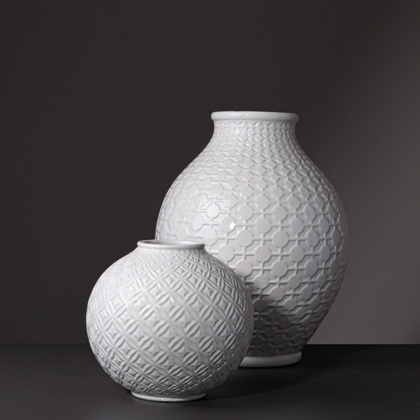 FLORERO BLANCO DE CERAMICA BOMBA X6996