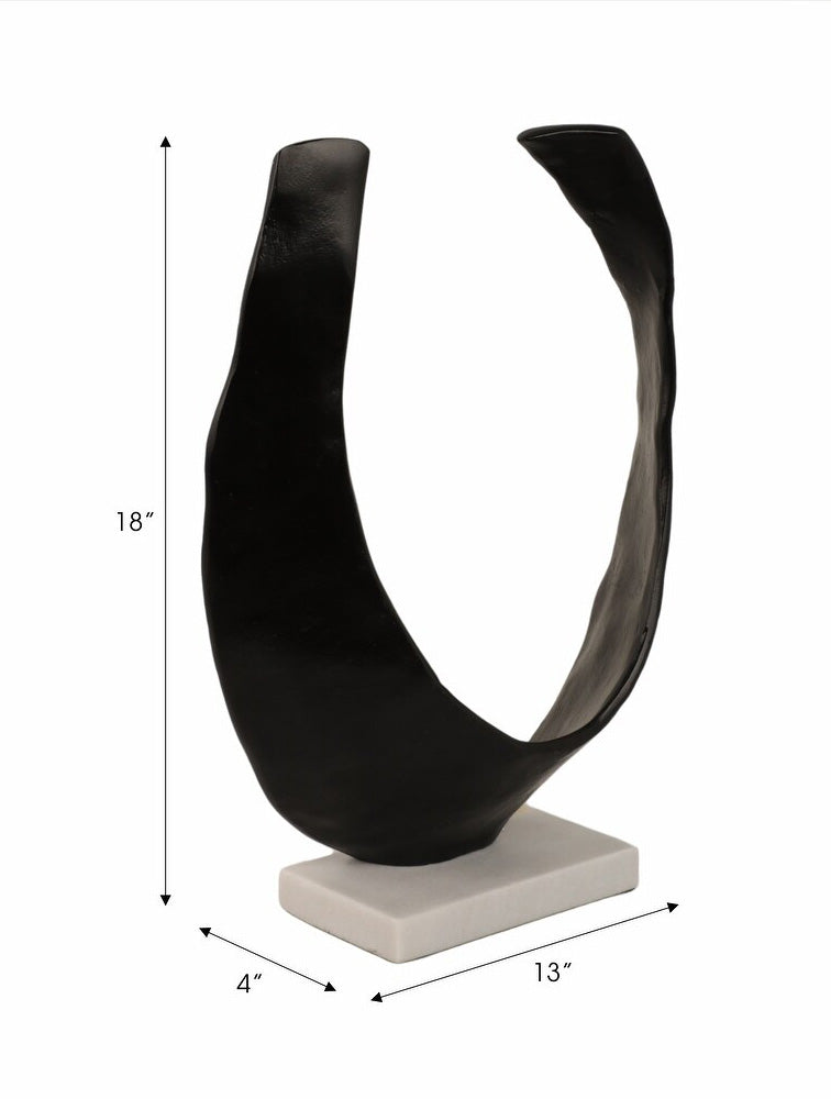 ESCULTURA HERRADURA NEGRA Y BASE DE MARMOL X8056