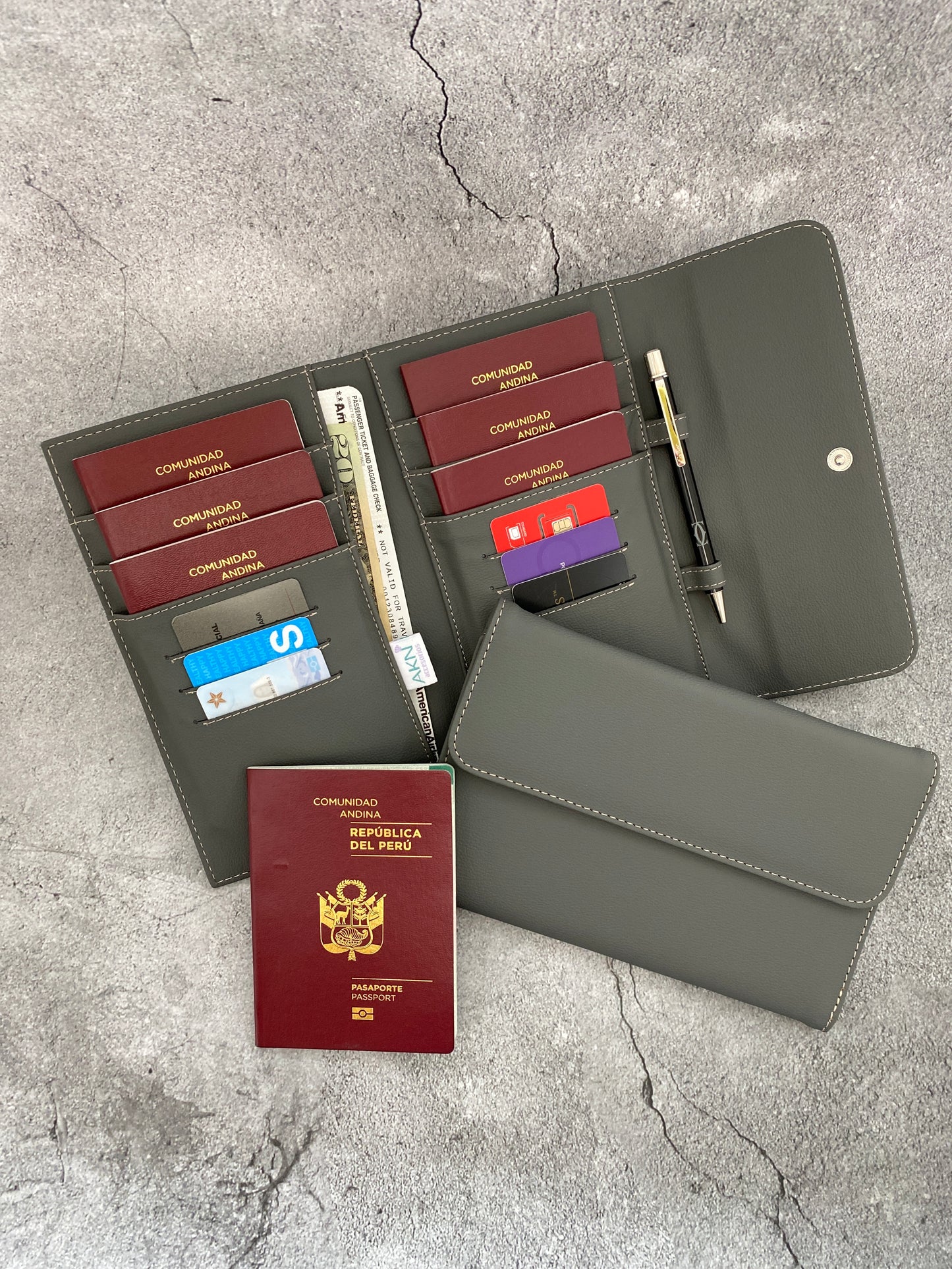 PORTAPASAPORTE X6 PLOMO CAKN029P