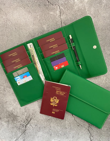 PORTAPASAPORTE X6 VERDE CAKN029V