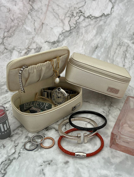 JOYERO AMELIA BEIGE PERLA CAKN035B