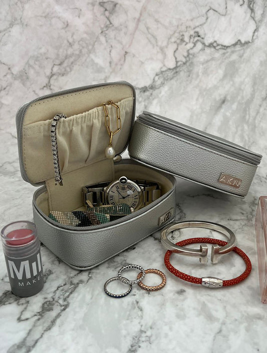 JOYERO AMELIA PLATEADO CAKN035P