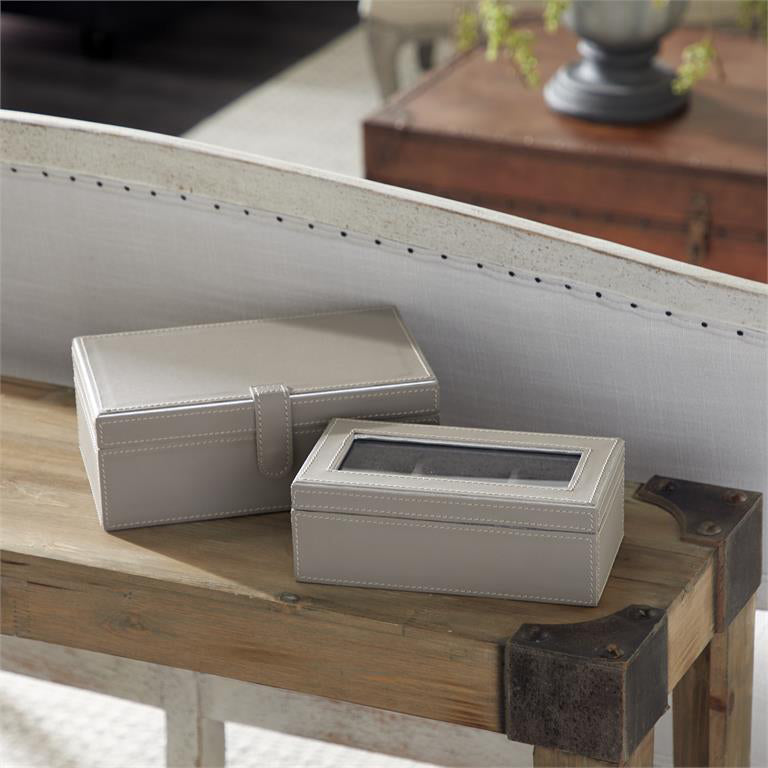 CAJA DE CUERINA DE DECORACION. X6287