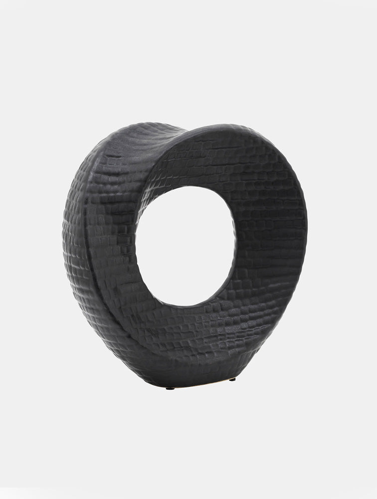 ESCULTURA DE CERAMICA NEGRA CHICA 8" X7849