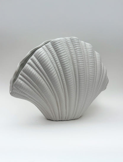 FLORERO CERAMICA CONCHA ABANICO X8164