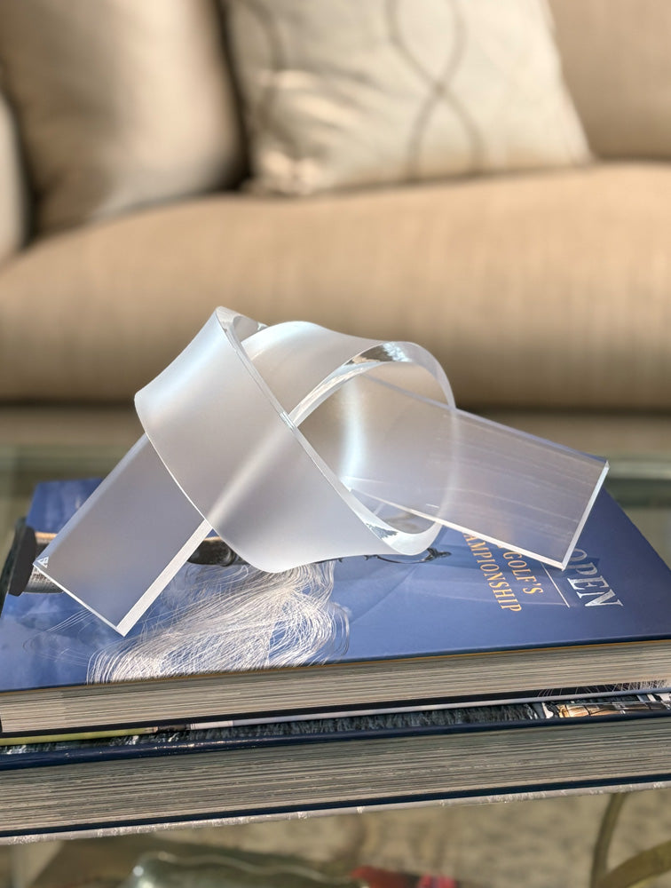 NUDO ACRILICO GRANDE FROSTED X8181